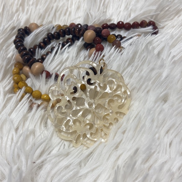 Mookite and Wood Necklace - Picture 4 of 7